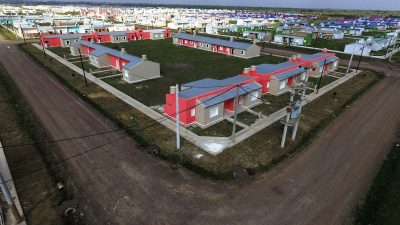 El Gobierno de Formosa sostiene la obra pública y termina viviendas