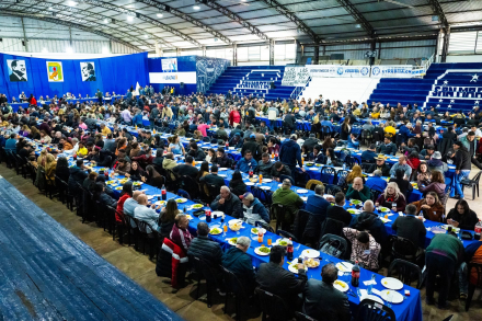 Insfrán compartió un almuerzo con congresales de toda la provincia2