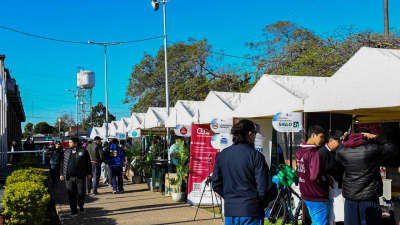 "La política educativa de equidad territorial se muestra en la Expo Carreras"