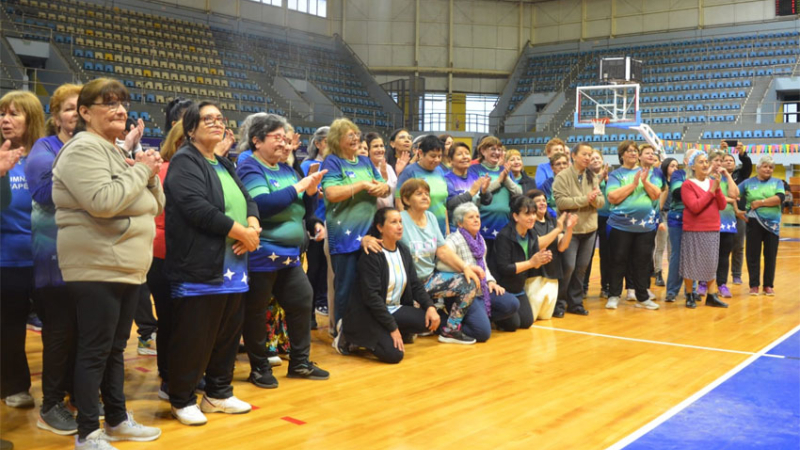 A 26 años de los Gimnasios Terapéuticos: Romay destacó que la actividad física es una cuestión de Estado