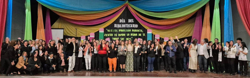 Reconocimiento a la labor de bibliotecarios jubilados en General San Martín  Diario Norte