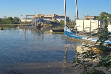 Sameep draga y refuerza la toma de agua de El Pintado para cuidar el servicio de agua potable en El Impenetrable