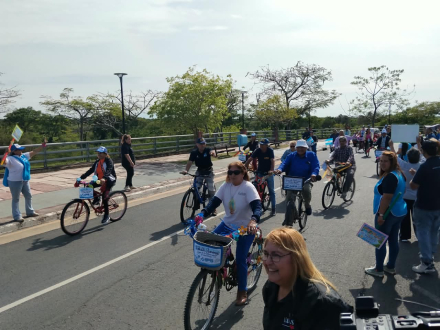 Adultos mayores realizaron un paseo en bicicletas organizado por el IPS (3)
