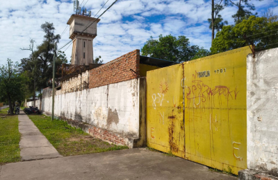 CUNE reclama las tierras que ocupa hace más de 50 años y el conflicto con la UNNE llegó a la Justicia