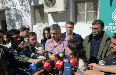 Ante el silencio oficialista, el PJ presentó el proyecto para unificar las elecciones