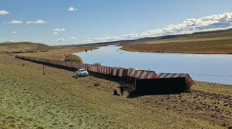 Sospechas y denuncias por el descarrilamiento de la única locomotora de YCRT