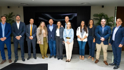 Insfrán se reunió con autoridades del Colegio de Escribanos y nuevos titulares de Registros Notariales