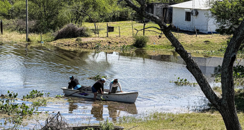 Intendente de la Isla del Cerrito: "El pueblo está rodeado y quedamos como en una palangana"
