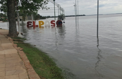 Angustia por las inundaciones: "Es una lucha desigual contra el río"