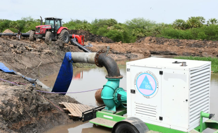Con un mecanismo de derivación de agua, se mantiene el cerramiento del canal 16