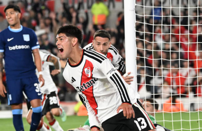 River sumó un triunfo ante Racing y se acomoda en los playoffs