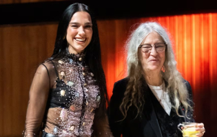 Libros de la mano de Patti Smith y Dua Lipa