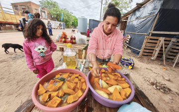 Cómo se vive la creciente del Paraná en localidades costeras del Chaco
