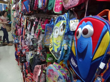 mochilas.jpg