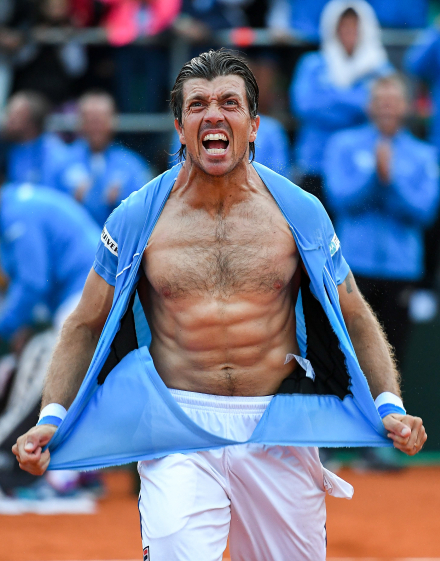 05-02-2017_buenos_aires_carlos_berlocq_festeja.jpg