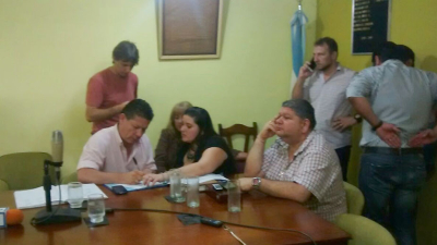 Tensión en Quitilipi: el intendente Carlos Casalboni se retiró ante la falta de sesión del Concejo municipal