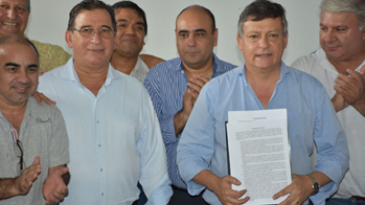 Fuerte respaldo de intendentes oficialistas al gobernador Peppo