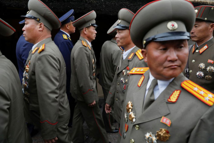 OFICIALES-MILITARES-.jpg