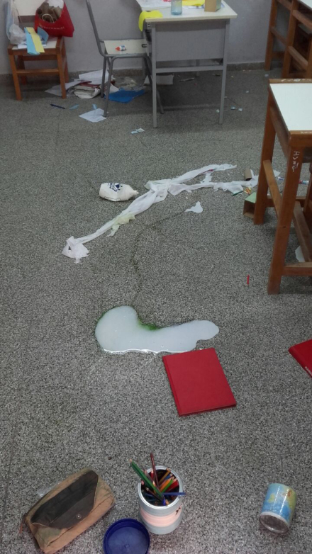 Robo Escuela 7-materiales.jpg