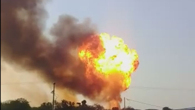 VIDEO: explotaron cuatro tanques de gas en una planta deslintadora de Villa Ángela