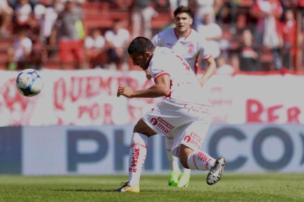 wanchope huracan.jpg