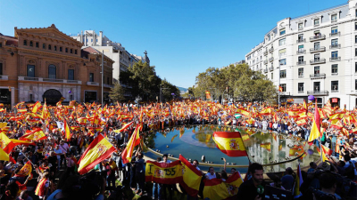 Cataluña: masiva marcha contra la independencia
