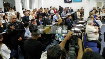 Se confirmó que Ferrer no asume como diputado y en su lugar ingresa María Elena Vargas