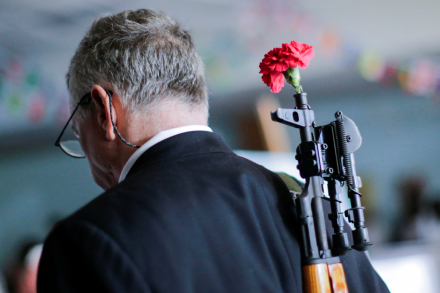 religion y armas 4.jpg
