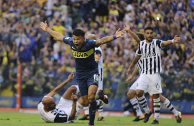 Sobre la hora, Boca le ganó a Talleres y se alejó en la cima de cara a la definición del título 