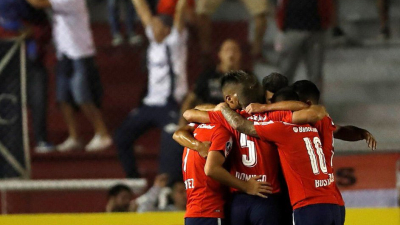 Independiente y San Lorenzo se ponen al día con la mira en clasificar a la Libertadores