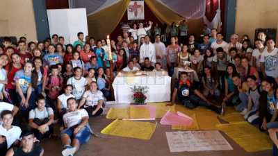 Amplia reunión de jóvenes en jornada del Buen Pastor