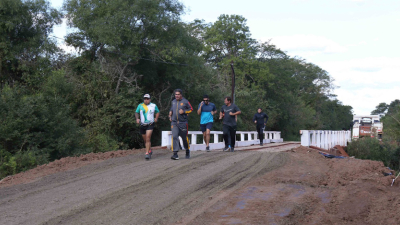 Capitanich corrió hasta Puerto Tirol en el lanzamiento de la Maratón Solidaria Santa Rita 2019