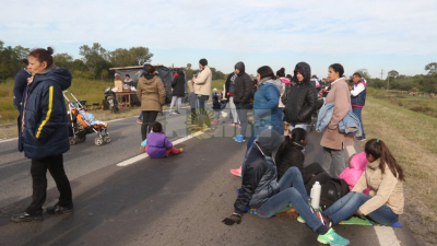 Organizaciones sociales reclaman sobre ruta 11 la reactivación de 470 Cooperativas