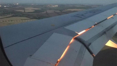 Se incendió un motor del avión de la selección de Arabia Saudita en pleno vuelo