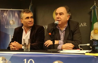 “La única manera de salir a flote es cambiar la política económica”