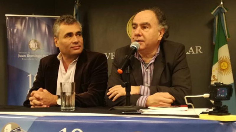 “La única manera de salir a flote es cambiar la política económica”