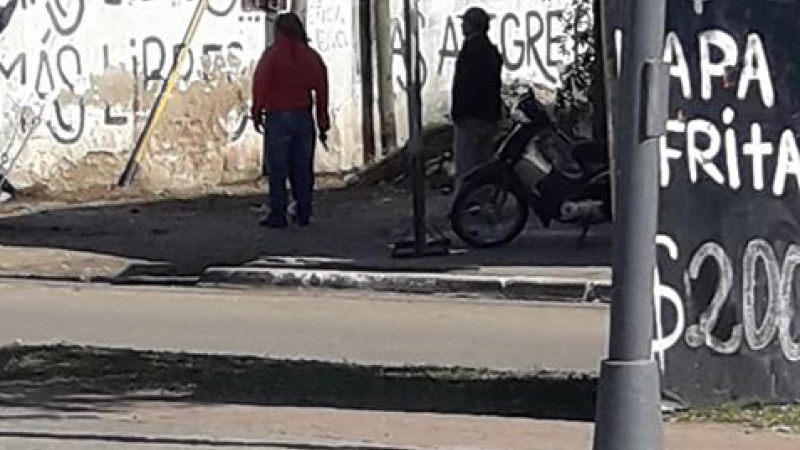 Enfrentamiento y disparos de arma de fuego entre Tito López y otros dirigentes sociales