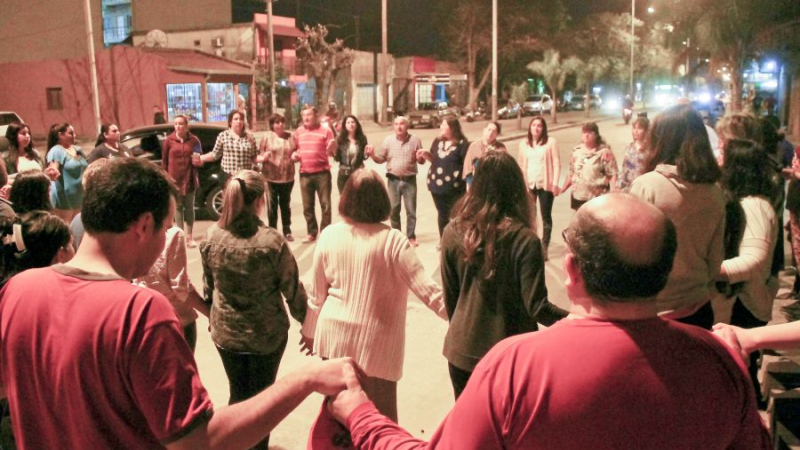 Vecinos decidieron hacer una cadena de oración para pedir seguridad