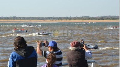 Las embarcaciones salen a la caza del ‘Tigre’ del Paraná