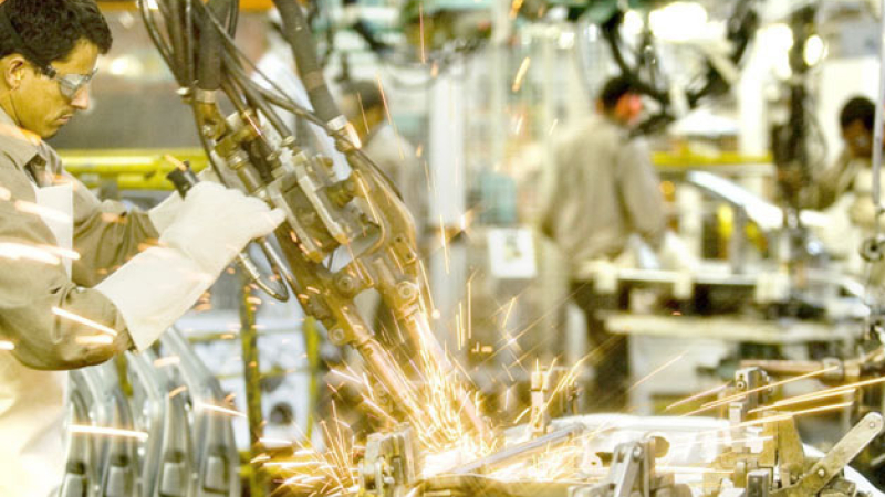 La industria casi a media máquina y hoy se conoce duro dato de inflación
