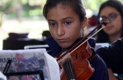 Orquesta Comunitaria Cruce Viejo: 10 años haciendo de la música un puente