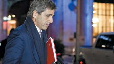 Renunció Luis Caputo