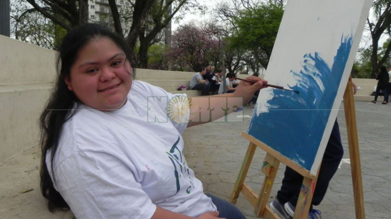 Encuentro de arte inclusivo en la plaza España