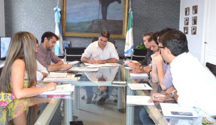 Capitanich presupuesto municipal.jpg