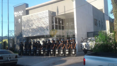 Tres presos provocaron incidentes en la Comisaría Segunda
