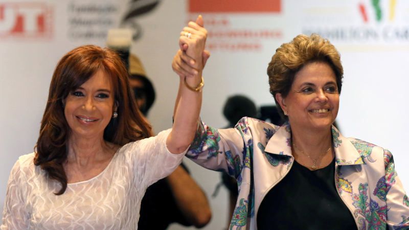 Dilma Rousseff y Cristina Kirchner encabezan hoy la "contracumbre" del G20
