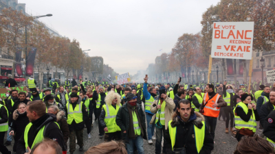 Francia: violenta represión e Incidentes en la movilización de los “chalecos amarillos”