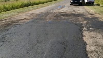Atención conductores: se realizan trabajos de bacheo en ruta Nº 3