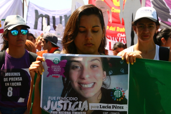 5D: Resistencia  marchó en rechazo a la absolución por la muerte de Lucía Pérez. 05-12-18. Fabián Maldonado