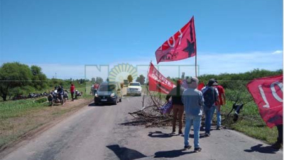 Fuerte protesta en el acceso a Castelli